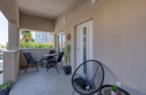 Runa with Terrace - Photo 22