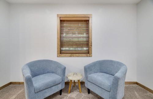 Whiskey Pines Retreat! Single Level Home, Outdoor Firepit, AC, BBQ! Sleeps 9 in Lake Harmony! - Foto 23