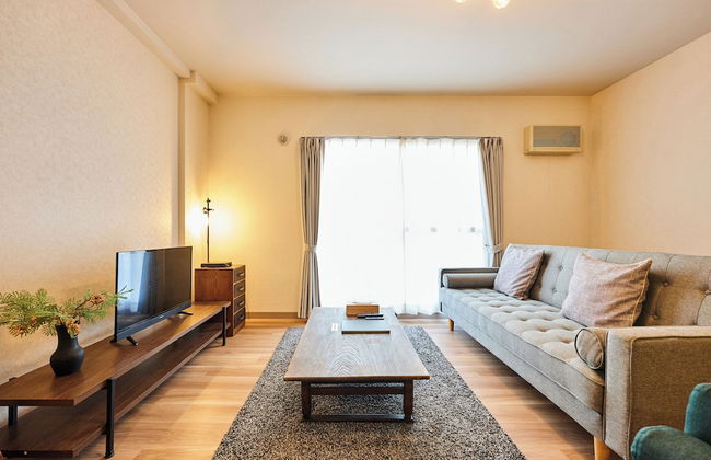 Fine court Yamahana - Photo 32