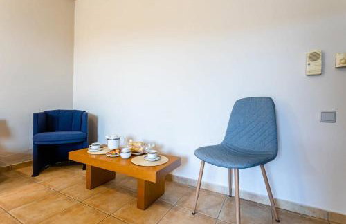 Kitries Summer Getaway - Eden Cozy Suite - Photo 21