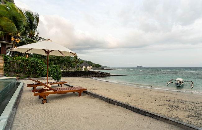 Utama Villas Beach Front Candidasa - Foto 47