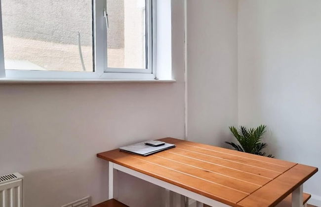 White Cozy House With Pool Table Game Room - Photo 15