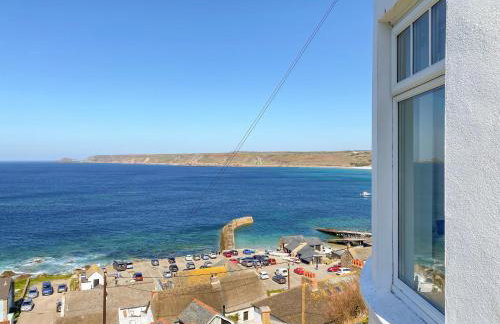 The Lookout - Photo 1