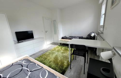 Fischer Apartment 1 - moderne Monteurs- & Ferienwohnung mit 2 Schlafzimmern - neu renoviert mit großer privater Terrasse - Foto 11