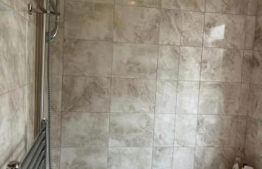 Cottingham Upstairs Self-contained Kingsize bedroom - Foto 6