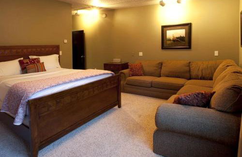 Spacious Vacation Rental for Groups or Events with Sauna and Hot Tub in Athol, Idaho - Photo 12