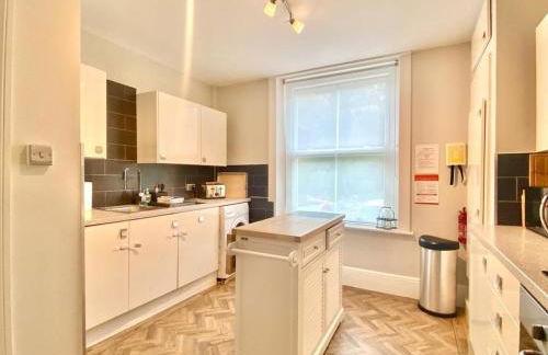 St Catherine's Lookout - Photo 8