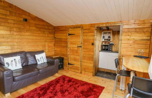 Tree House - Photo 6