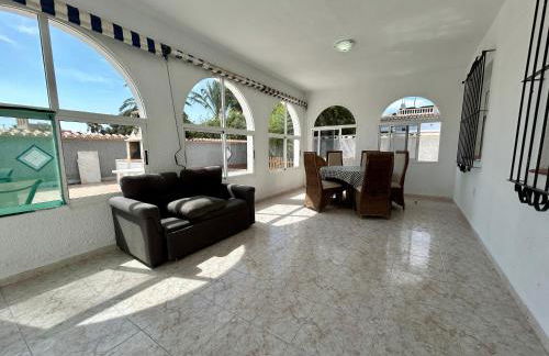 Villa with Pool, Chill-Out & BBQ - Foto 22