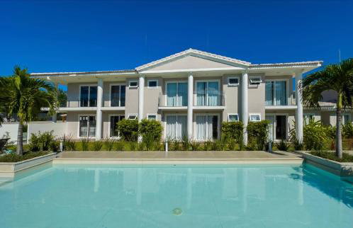 Casa com piscina, churrasqueira e estacionamento - Foto 22