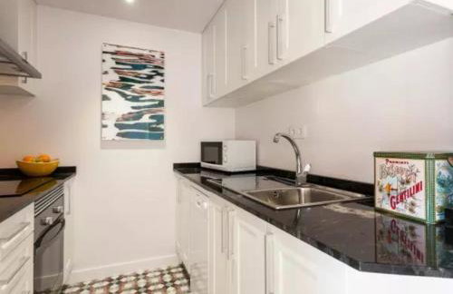 FLORIT FLATS - CENTER 2BR 2BA ATTIC TERRACE VIEW WIFi AC - Photo 27