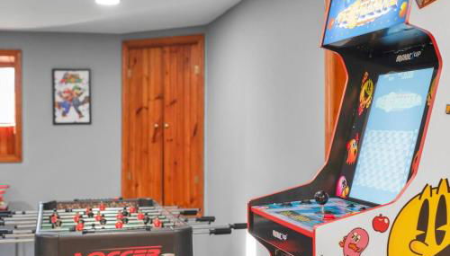 Big Bass Hideaway with Hot Tub - Foto 4