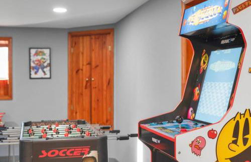 Big Bass Hideaway with Hot Tub - Foto 4