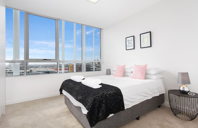 As the Sun Sets - Photo 2