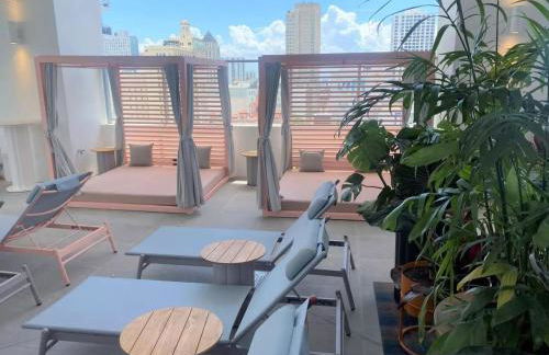 Stylish Studio and Den Across from Bayside Miami - Foto 18