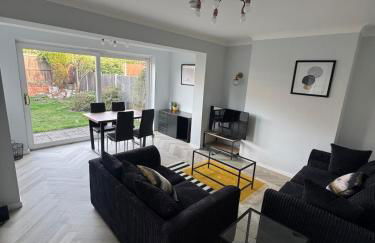 Modern 3-Bed Home in Sutton Coldfield - Foto 1