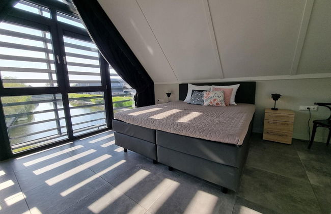 Luxurious Detached Water Villa With Jetty - Foto 32