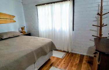 Chalé de 2 dormitórios com piscina e churrasqueira - Foto 18