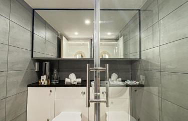 Modern Luxury Serviced Duplex Apartments by REPOSE- 150 Metro Court, WEST BROMWICH - Foto 12