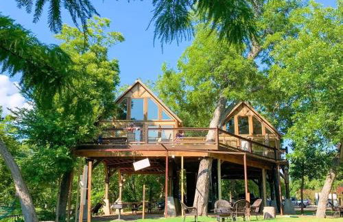 Waterfront Prairie Flower Treehouse - Foto 1