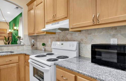 Cozy 2B Townhouse - Hot Tub - Foto 20