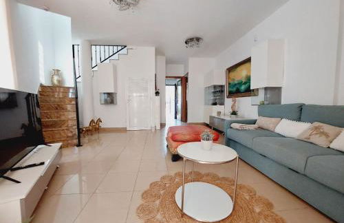 House with a tropical garden - Foto 62