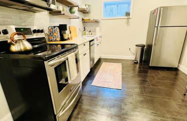 Modern Oasis-steps from DC with free private parking - Foto 24