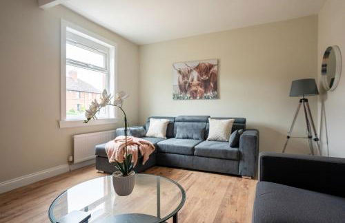 Pinkerton House - Photo 2