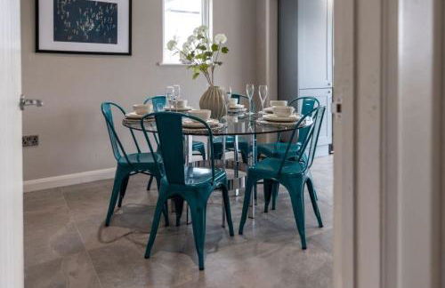 Stylish 2 bed pet-friendly coastal retreat - Foto 15