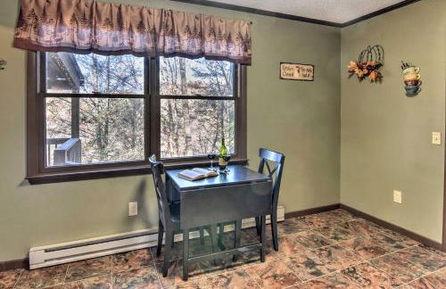 Natures Retreat with Hot Tub 7 Mi to Bryson City - Foto 11