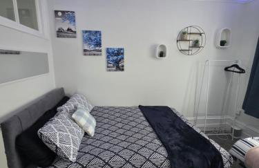 Spacious - Free Parking - Sleeps 6 - M20-FolkestoneCentralStation - Foto 26