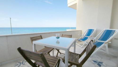 Perla Salentina Fronte mare Puglia On line - Foto 4, sunbed