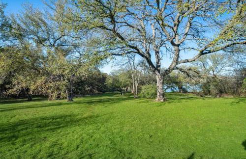 Lakefront Oasis King BDGame RoomLake Access - Foto 24