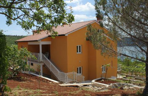 Apartments with parking space Trget, Rasa - 7687 - Foto 1