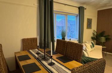 Cherry Blossom Apartment - 3 bed, parking, garden - Photo 29
