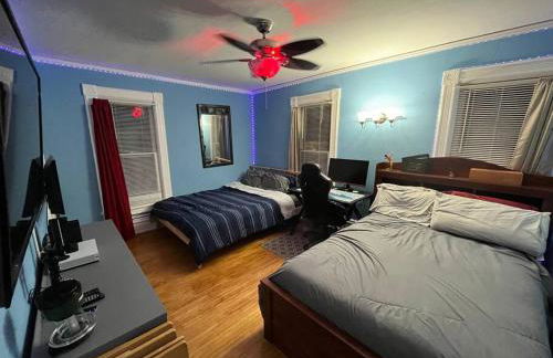 515Escape - Near downtown, private backyard, firepit, bbq, fun! - Foto 9