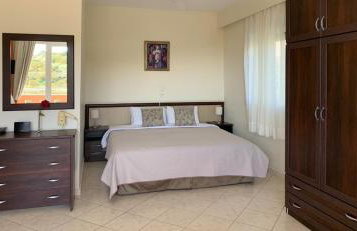 Yolanda Studios - Photo 17