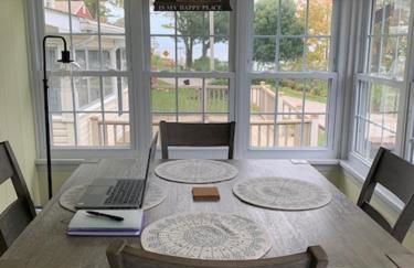 Lakeview - Lake Erie - Ashtabula, OH - 5 Min to GOTL - Fireplace- Deck - King Bed - Foto 3