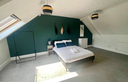 4 BDRM very spacious apartment - Foto 1