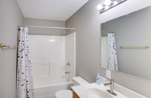 Lakefront Home with Deck, Near Mammoth Cave Park! - Foto 23