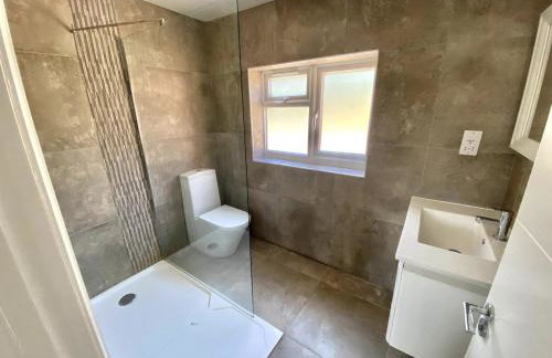 Luxury 5 Bedrooms House in Milton Keynes - Foto 34