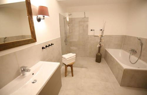 Aparthotel Deutscher Kaiser Ferienwohnungen - Foto 38