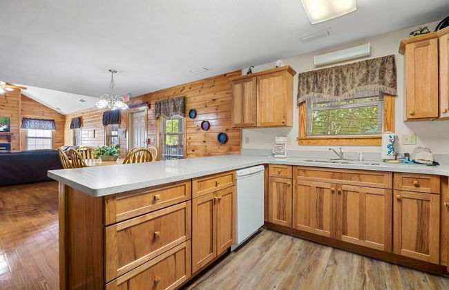 Poplar Point Condo Unit 12B - Two Bedroom Condo - Foto 7