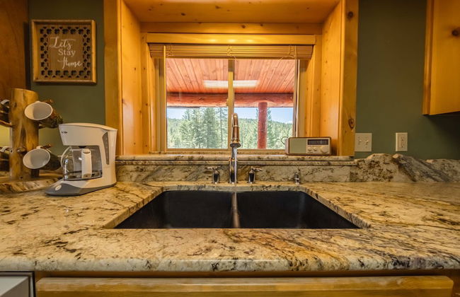 Maggies Cabin w/ Boat Rental - Photo 25