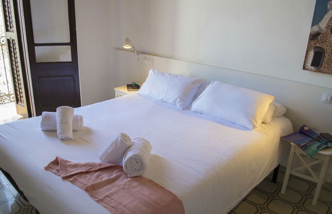 Happy People Gaudi Sant Pau - Foto 37