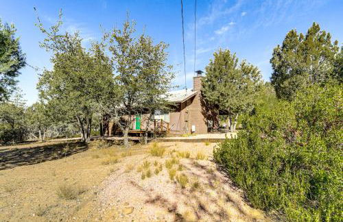 Peaceful Strawberry Cabin Fire Pit and Hot Tub - Foto 23