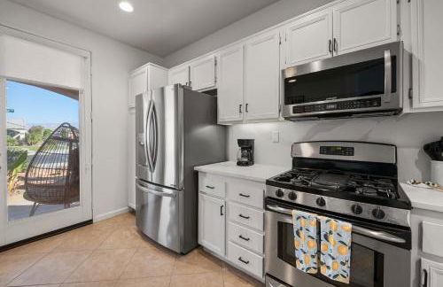 Casa Desert Muse with Heated Pool Spa Firepit Mini Golf and Games - Photo 47