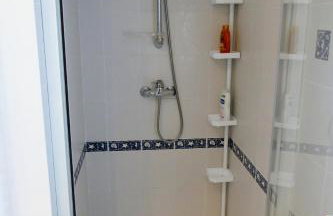 Appartement avec jardin et parking privatif clos - Photo 18