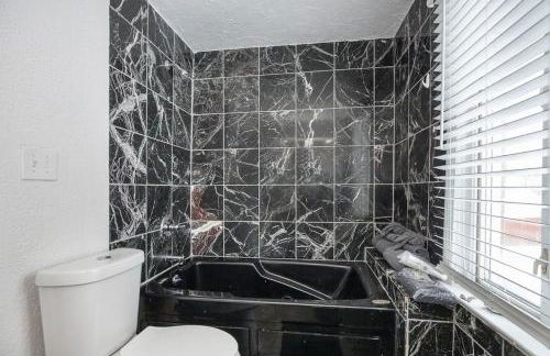 Cozy and stylish 3BR home in quiet neighborhood - Foto 19