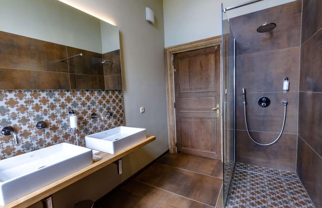 Nice Cottage in a Castle-farm in Ohey With Swimming Pond - Photo 9